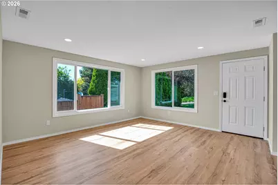 1822 SW Marigold St, Portland, OR 97219 - Photo 3