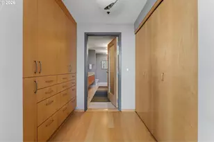 1221 SW 10th Ave, Portland, OR 97205 - Photo 25