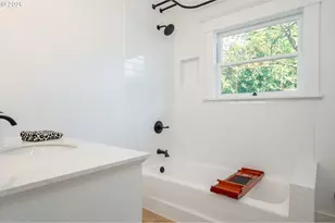 5908 SW 45th Ave, Portland, OR 97221 - Photo 25