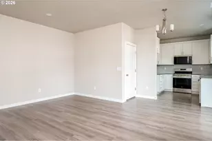 6215 SE Knapp St, Portland, OR 97206 - Photo 9