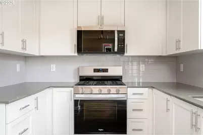 6215 SE Knapp St #A, Portland, OR 97206 - Photo 13