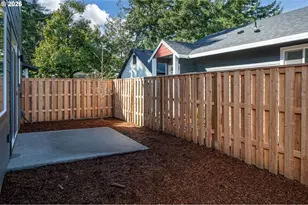 6215 SE Knapp St, Portland, OR 97206 - Photo 29