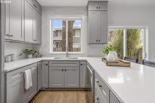 17350 Ashley Ct, Lake Oswego, OR 97035 - Photo 11