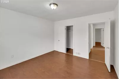 202 NE 162nd Ave, Portland, OR 97230 - Photo 9