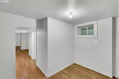 202 NE 162nd Ave, Portland, OR 97230 - Photo 13
