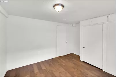 202 NE 162nd Ave, Portland, OR 97230 - Photo 15