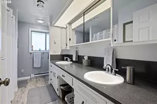 35296 Hwy 58, Pleasant Hill, OR 97455 - Photo 17