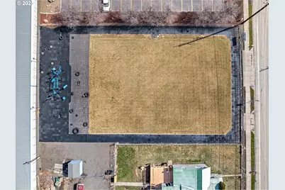 2501 Cove Ave, La Grande, OR 97850 - Photo 5