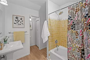 734 SE 69th Ave, Portland, OR 97215 - Photo 23