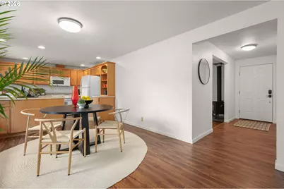 911 Snell St, Eugene, OR 97405 - Photo 11