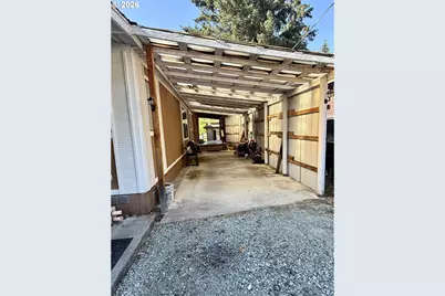 711 Plin St, Myrtle Creek, OR 97457 - Photo 3