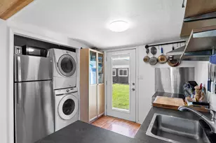 8130 SE Yamhill St, Portland, OR 97215 - Photo 5