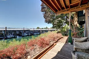 616 N Tomahawk Island Dr, Portland, OR 97217 - Photo 23