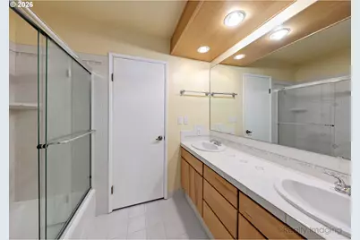 616 N Tomahawk Island Dr, Portland, OR 97217 - Photo 19