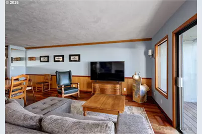 616 N Tomahawk Island Dr, Portland, OR 97217 - Photo 7