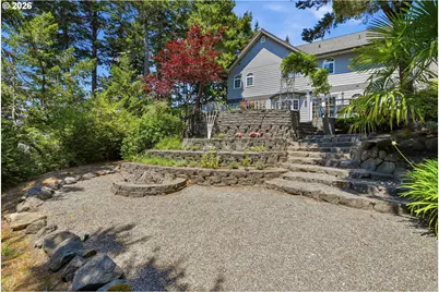 930 Lake Ct, Coos Bay, OR 97420 - Photo 39