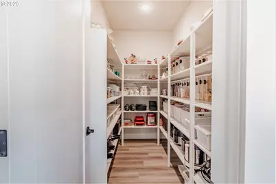 7432 SE Chinquapin Dr, Hillsboro, OR 97123 - Photo 17