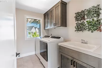 7432 SE Chinquapin Dr, Hillsboro, OR 97123 - Photo 35