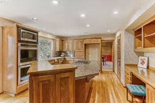 12160 SW Wildwood St, Tigard, OR 97224 - Photo 13