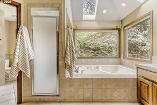 12160 SW Wildwood St, Tigard, OR 97224 - Photo 27