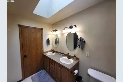 401 Dewey St, Moro, OR 97039 - Photo 17
