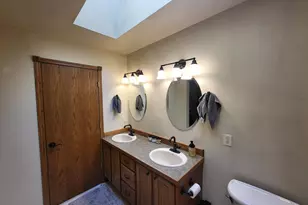 401 Dewey St, Moro, OR 97039 - Photo 17