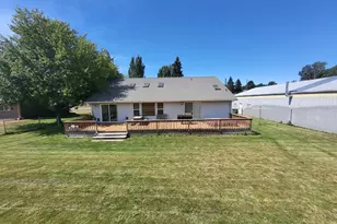 401 Dewey St, Moro, OR 97039 - Photo 25