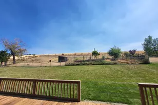 401 Dewey St, Moro, OR 97039 - Photo 29