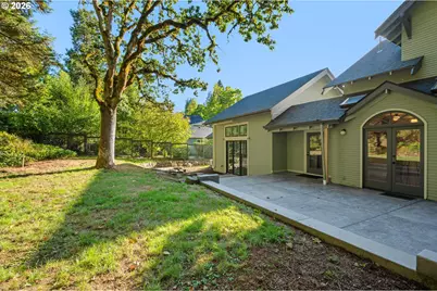 2645 Emerald St, Eugene, OR 97403 - Photo 39