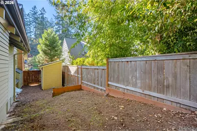 2645 Emerald St, Eugene, OR 97403 - Photo 41