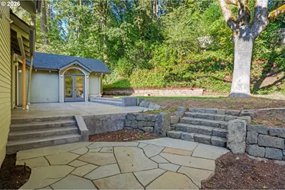 2645 Emerald St, Eugene, OR 97403 - Photo 37