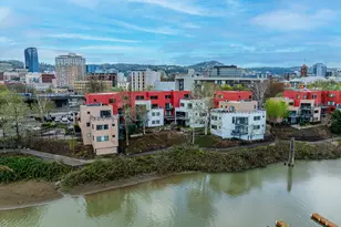 606 NW Naito Pkwy, Portland, OR 97209 - Photo 37