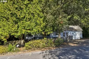 2211 SW Martha St, Portland, OR 97239 - Photo 15