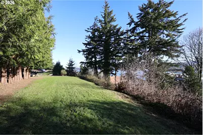 353 Oconnell St, North Bend, OR 97459 - Photo 3