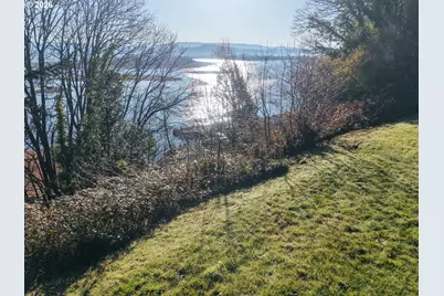 353 Oconnell St, North Bend, OR 97459 - Photo 5