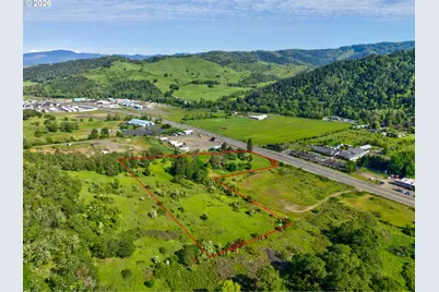 3314 NE Diamond Lake Blvd, Roseburg, OR 97470 - Photo 1