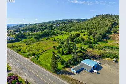 3314 NE Diamond Lake Blvd, Roseburg, OR 97470 - Photo 21