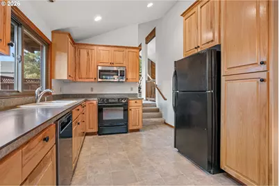 12528 SE Imperial Crest St, Happy Valley, OR 97086 - Photo 9