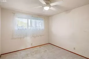 667 Archie St, Eugene, OR 97402 - Photo 23