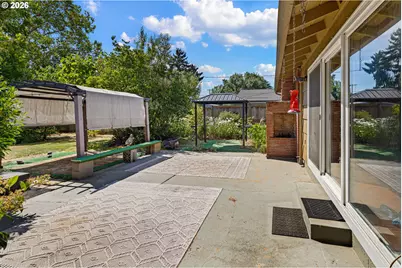 667 Archie St, Eugene, OR 97402 - Photo 33