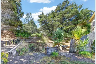 88548 Nautilus Ct, Florence, OR 97439 - Photo 31