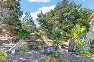 88548 Nautilus Ct, Florence, OR 97439 - Photo 31