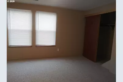 6822 SE Woodstock Blvd, Portland, OR 97206 - Photo 9