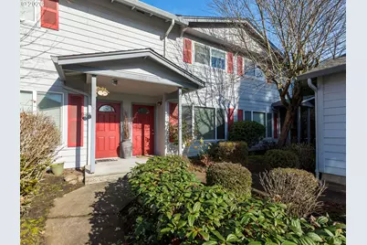 697 32nd St #5, Washougal, WA 98671 - Photo 1