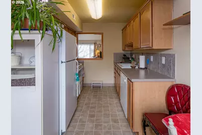 697 32nd St #5, Washougal, WA 98671 - Photo 9