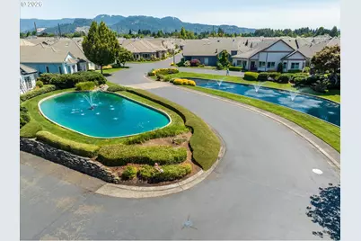 2063 Lake Wind Dr, Eugene, OR 97408 - Photo 37
