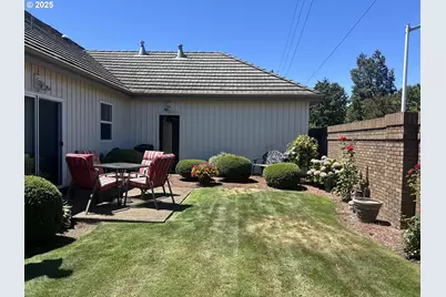 2063 Lake Wind Dr, Eugene, OR 97408 - Photo 15