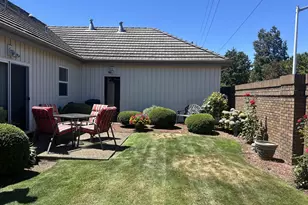 2063 Lake Wind Dr, Eugene, OR 97408 - Photo 15