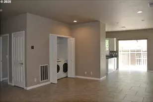 2063 Lake Wind Dr, Eugene, OR 97408 - Photo 21