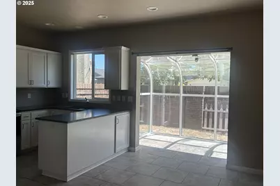2063 Lake Wind Dr, Eugene, OR 97408 - Photo 23